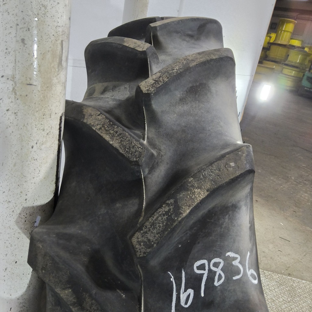 320/85R38 Goodyear Farm DT800 Super Traction R-1W 143A8 80%