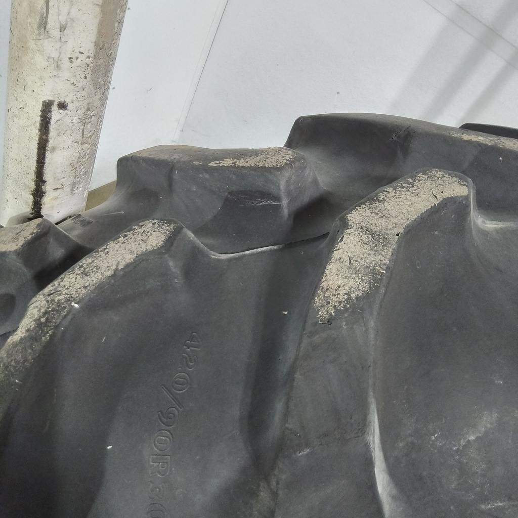 420/90R30 Goodyear Farm UltraTorque Radial R-1 142B 75%