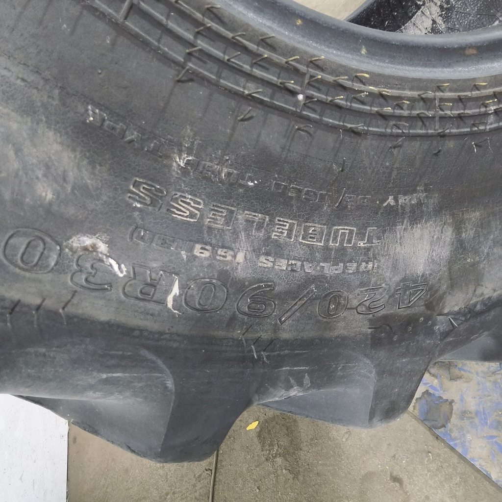 420/90R30 Goodyear Farm UltraTorque Radial R-1 142B 75%