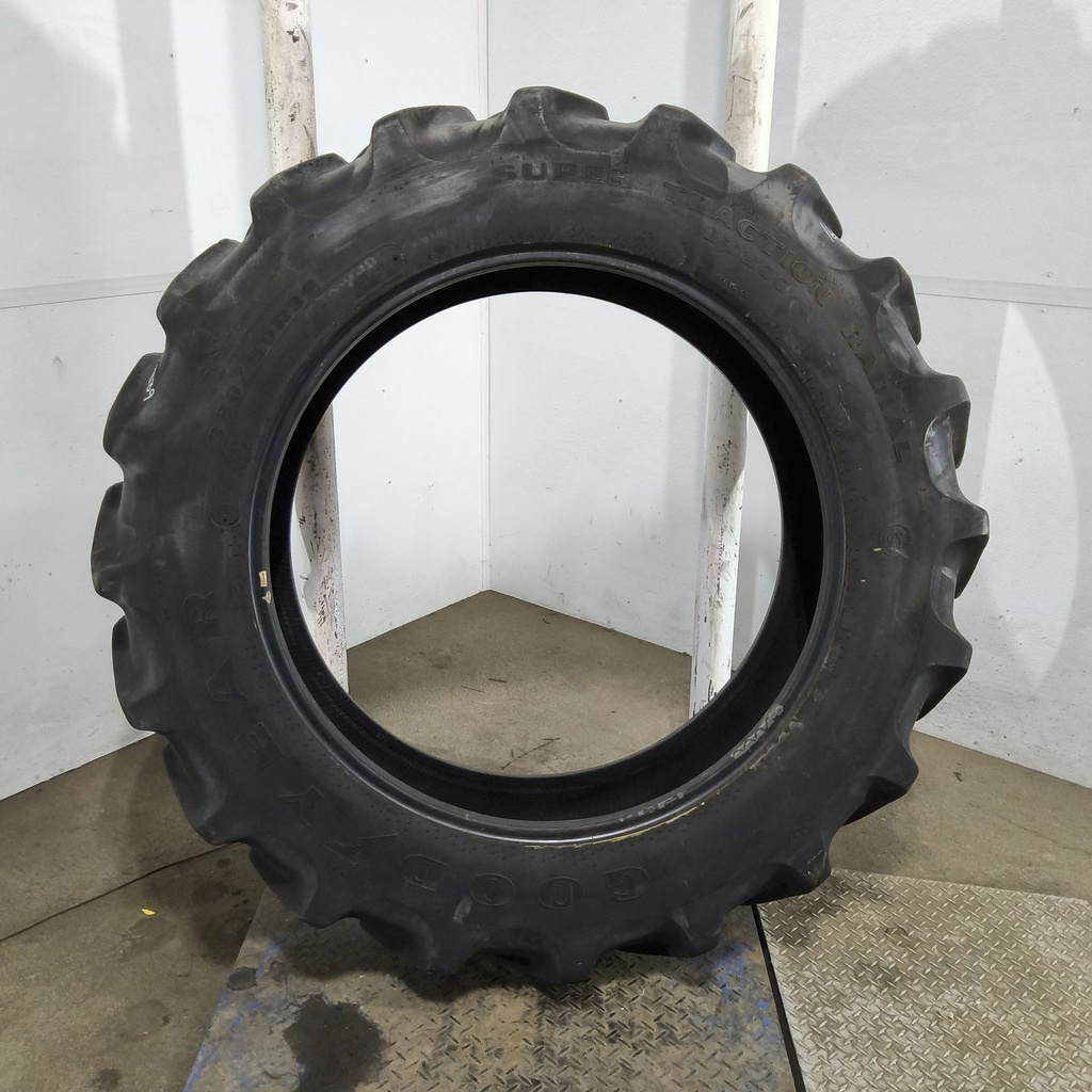 380/80R38 Goodyear Farm DT800 Super Traction R-1W 142A8 80%