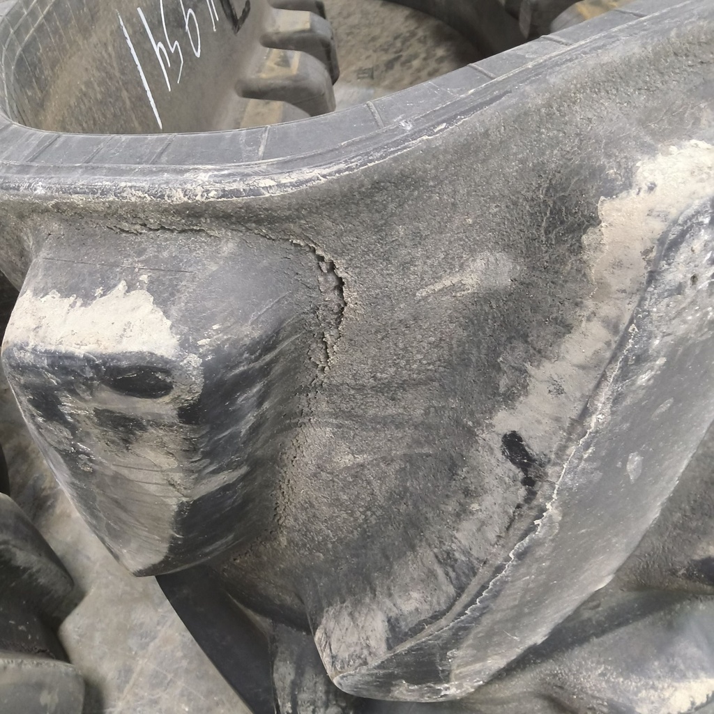 30" Firestone Track Class 6 AGCO Challenger CAT MT800 80%