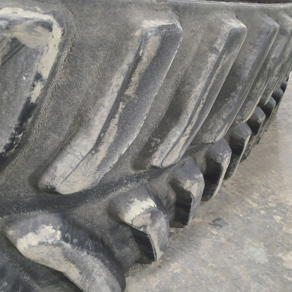 30" Firestone Track Class 6 AGCO Challenger CAT MT800 80%