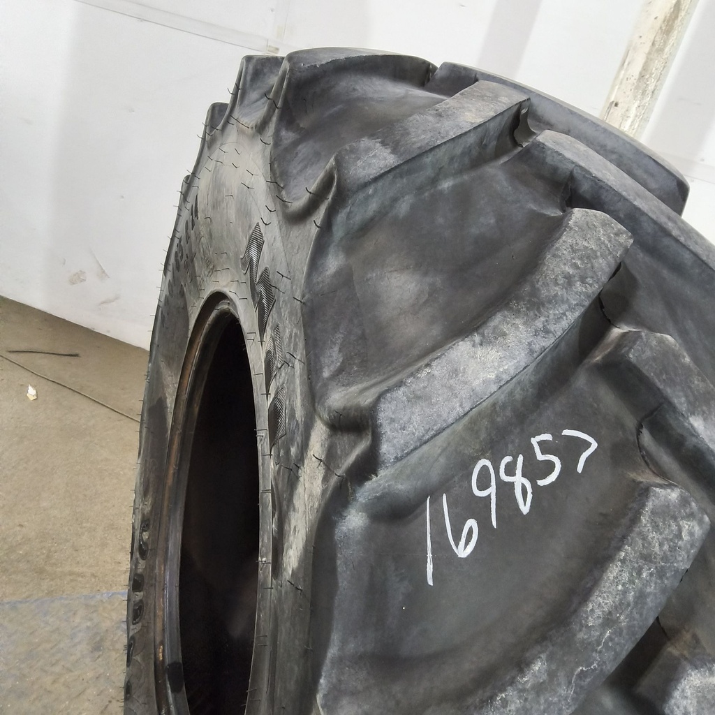 420/85R24 Mitas AC85 Radial R-1W 137A8 60%