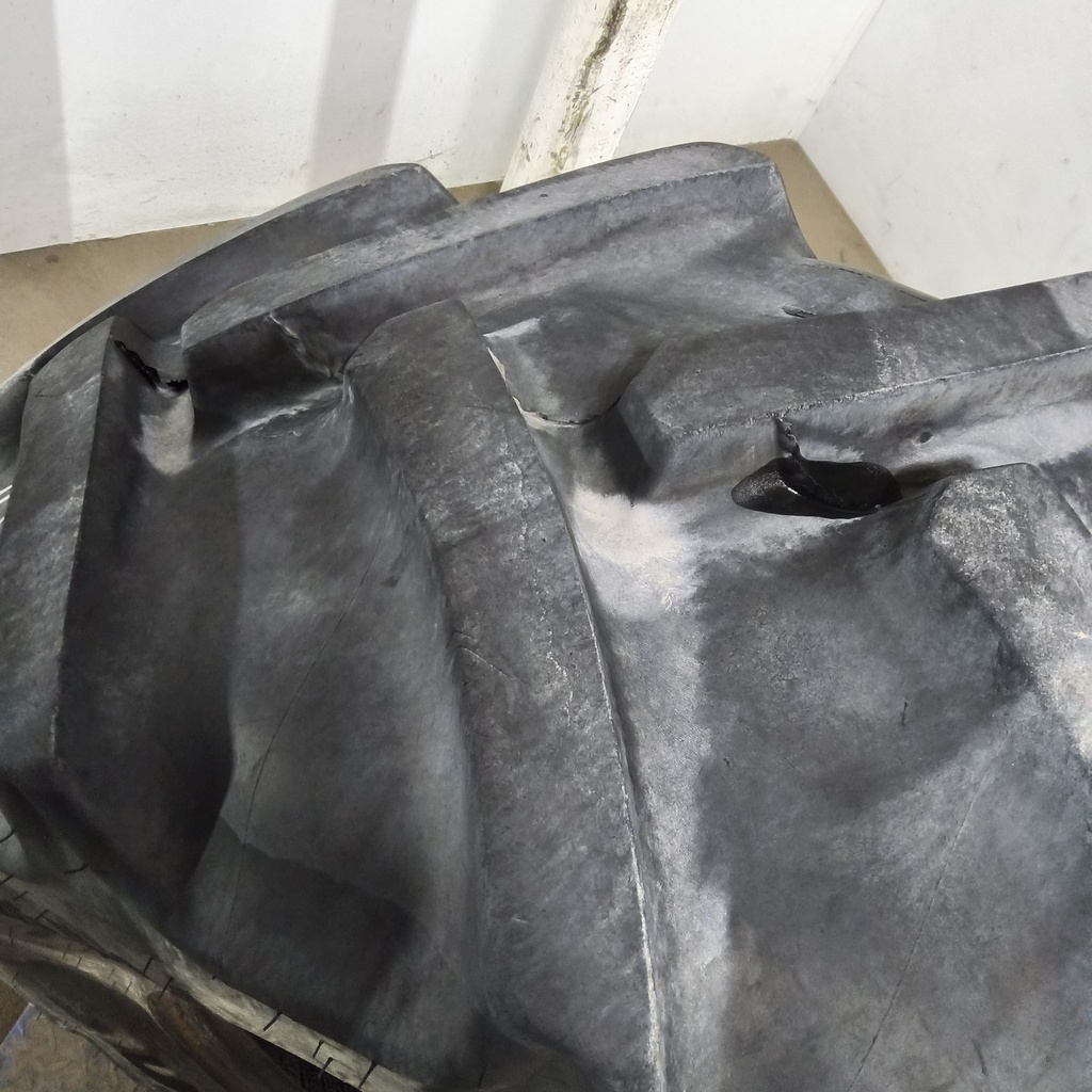 420/85R24 Mitas AC85 Radial R-1W 137A8 60%