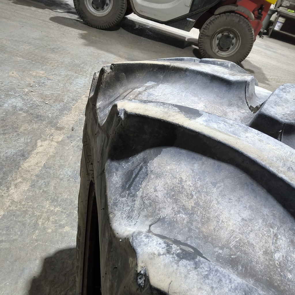 420/85R24 Mitas AC85 Radial R-1W 137A8 60%