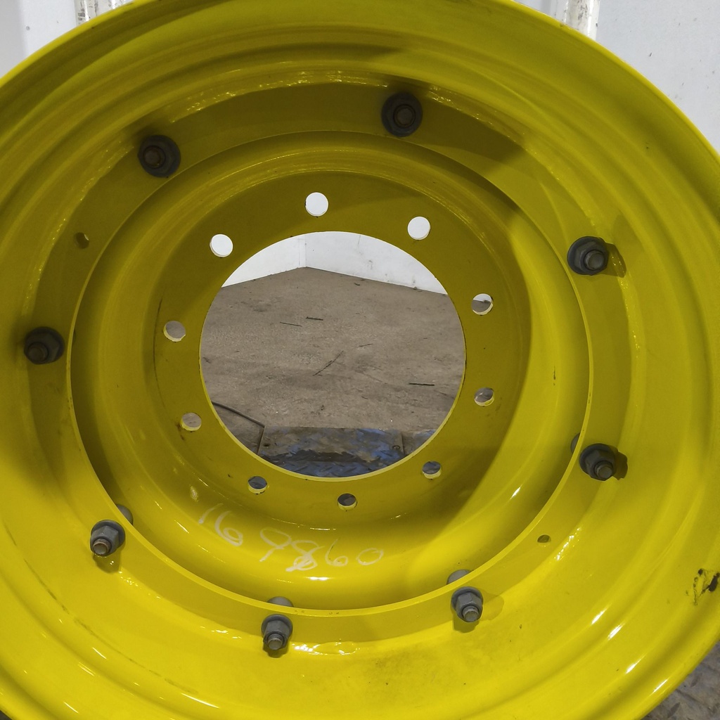 10-Hole Stub Disc Center for 24" Rim, John Deere Yellow