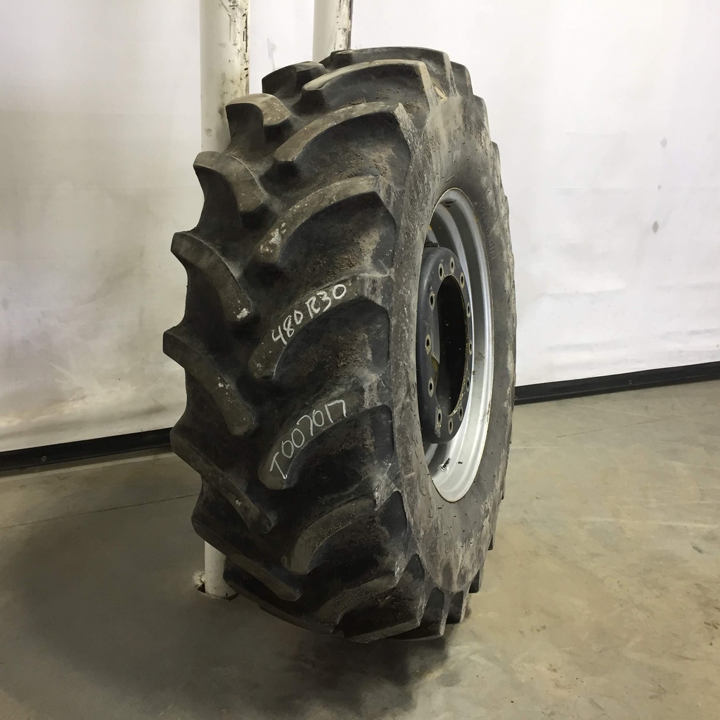 480/70R30 Firestone Radial All Traction DT R-1W on Case IH Silver Mist/Black 12-Hole Waffle Wheel (Groups of 2 bolts) 80%