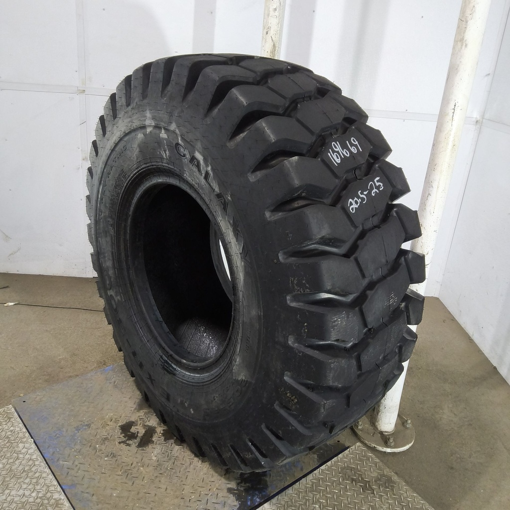 20.5-25 Galaxy EXR 300 E-3/L-3 H (16 Ply), 99%