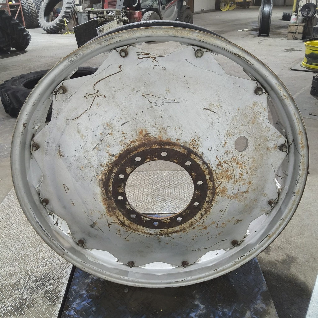 12"W x 46"D, Case IH Silver Mist 12-Hole Rim with Clamp/Loop Style