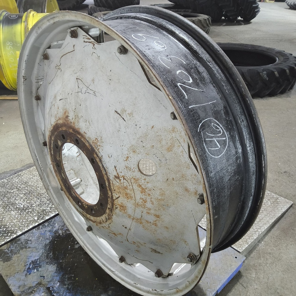 12"W x 46"D, Case IH Silver Mist 12-Hole Rim with Clamp/Loop Style