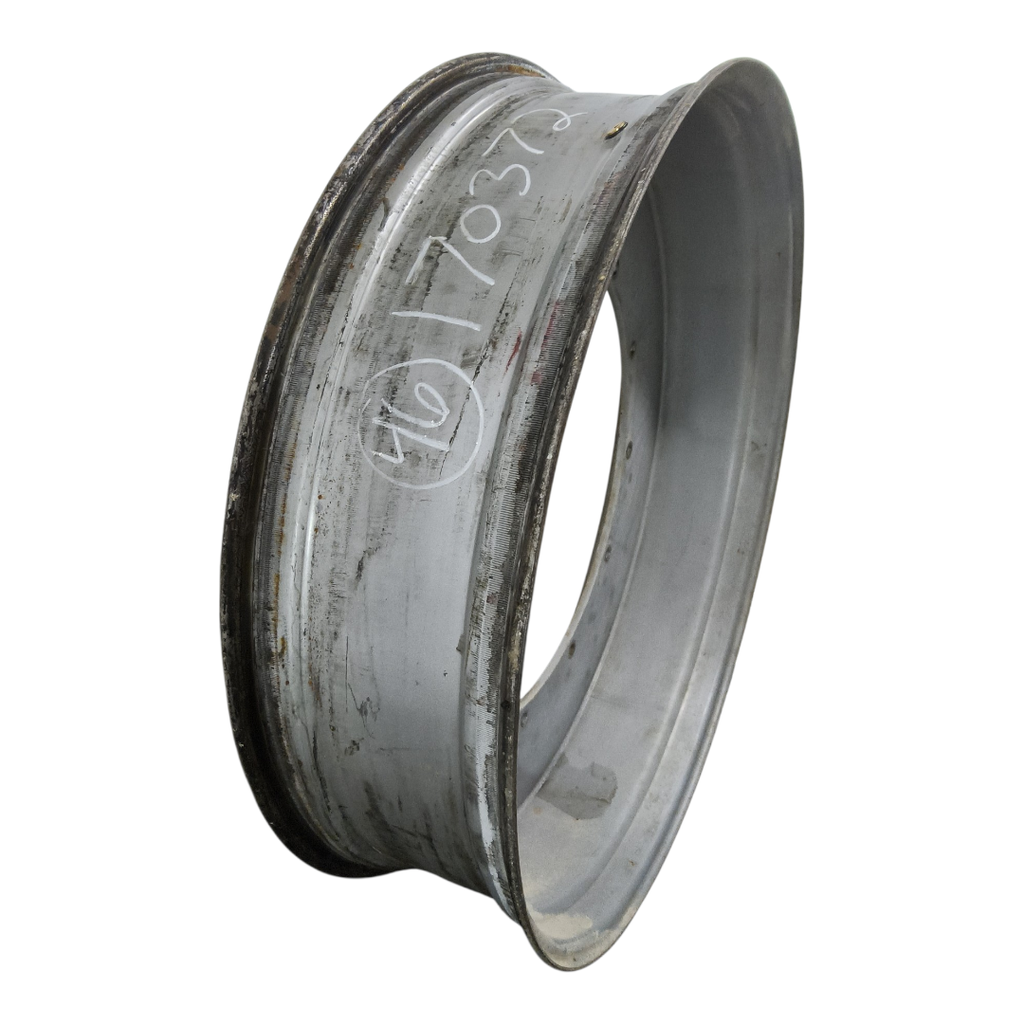 12"W x 46"D, Case IH Silver Mist 12-Hole Stub Disc