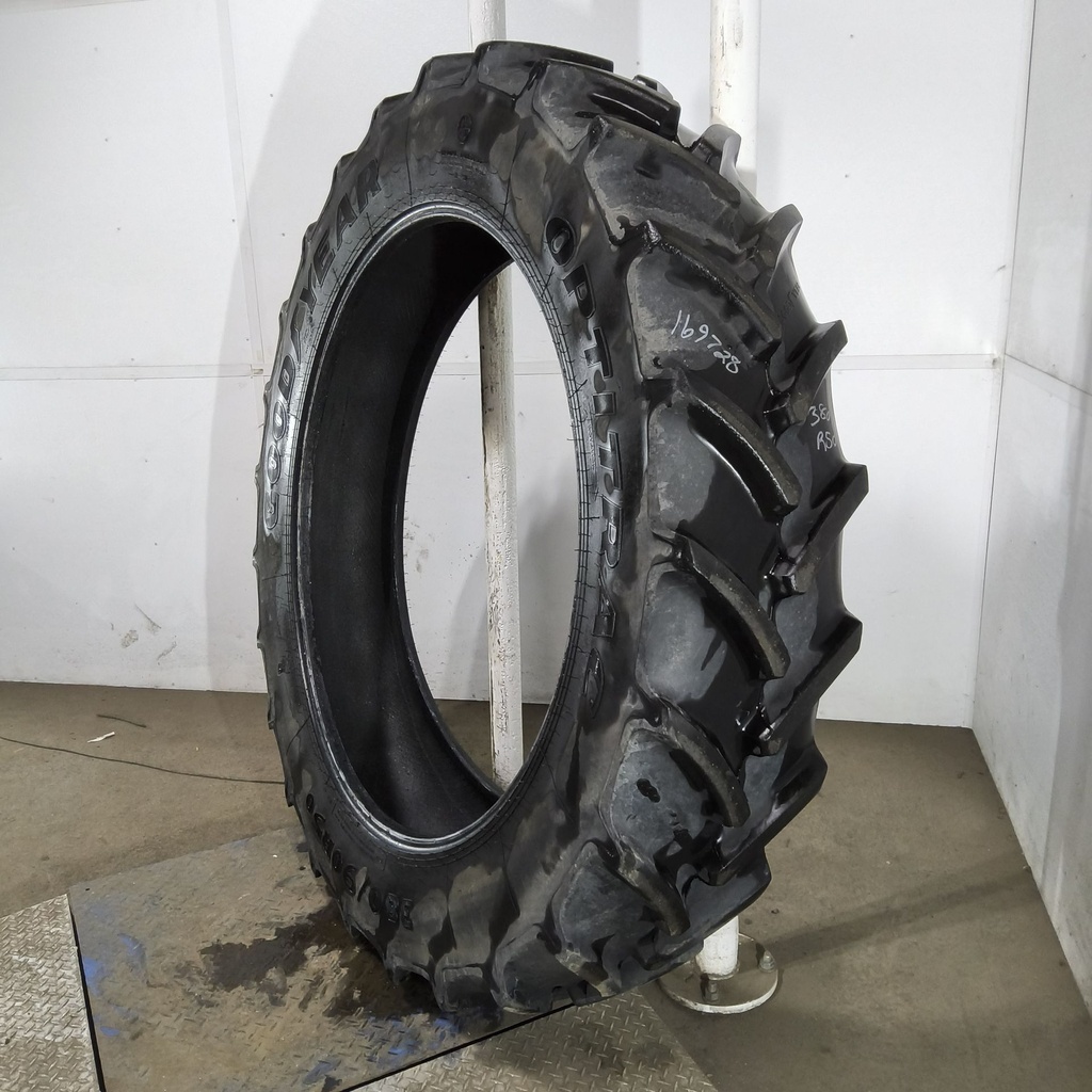 380/90R50 Goodyear Farm Optitrac R-1W 151D 85%