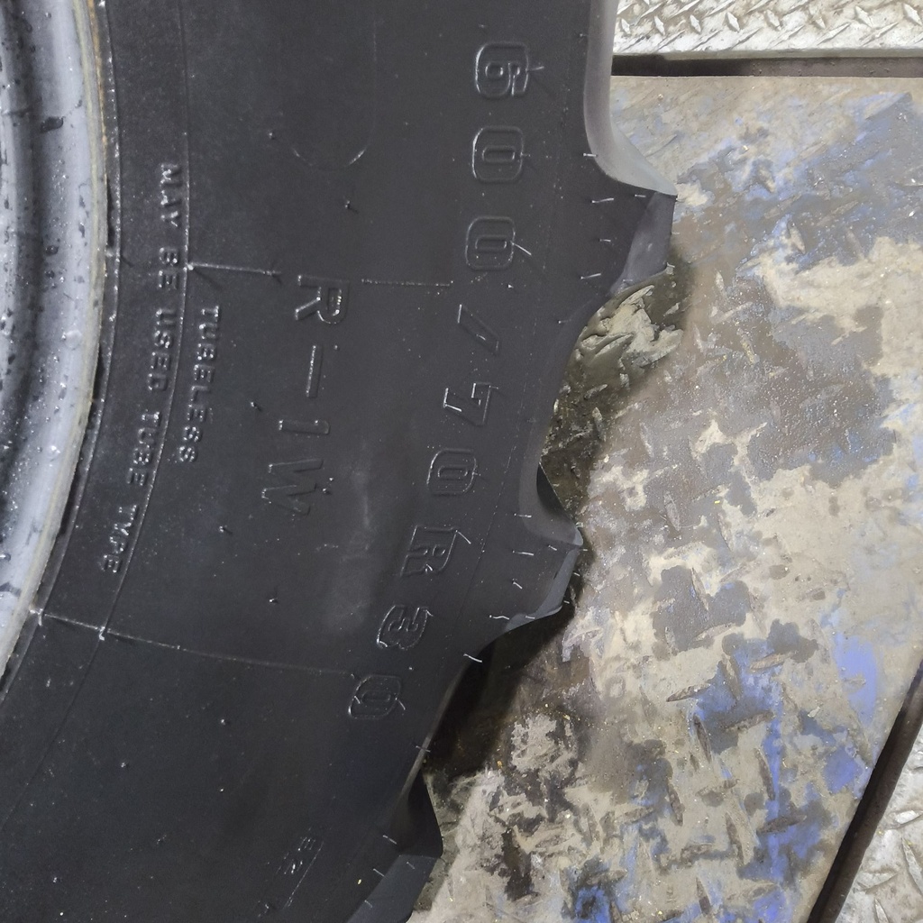 600/70R30 Firestone Radial All Traction DT R-1W 152B 95%