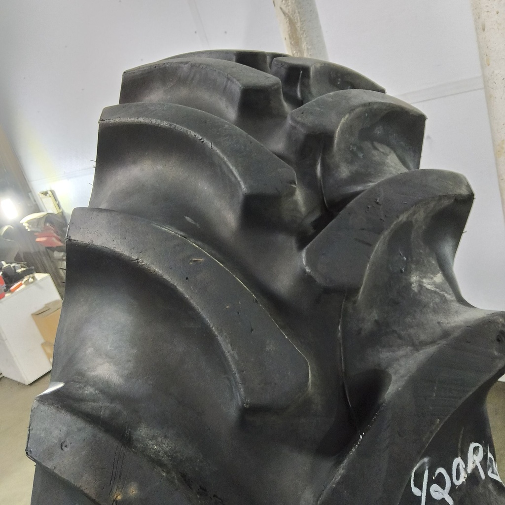 420/90R30 Firestone Radial All Traction FWD R-1 142B 90%