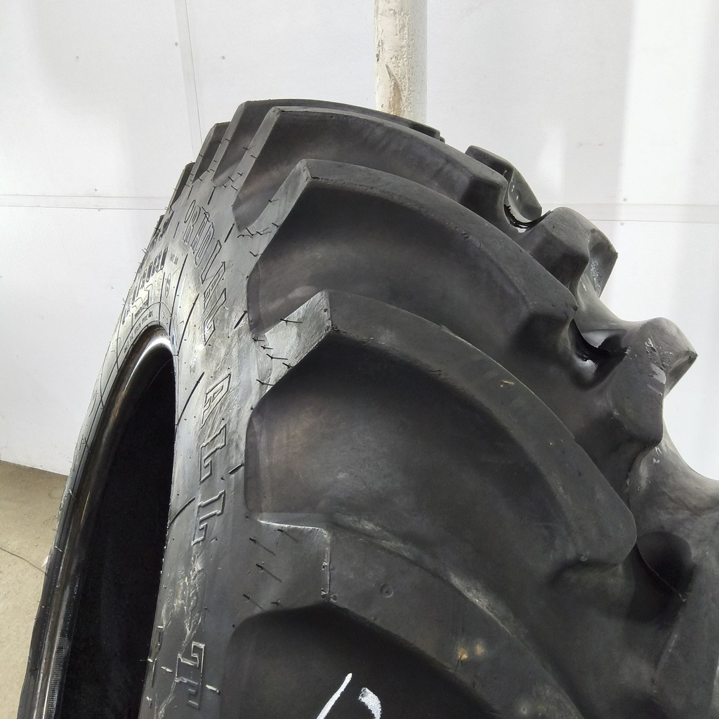 420/90R30 Firestone Radial All Traction FWD R-1 142B 90%