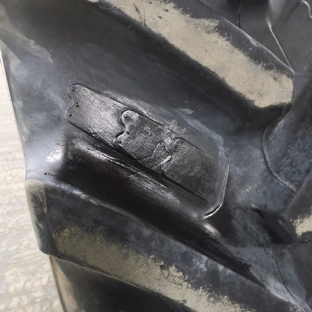 380/90R54 BKT Tires Agrimax RT 945 R-1W 158A8 70% 380/90R54 BKT