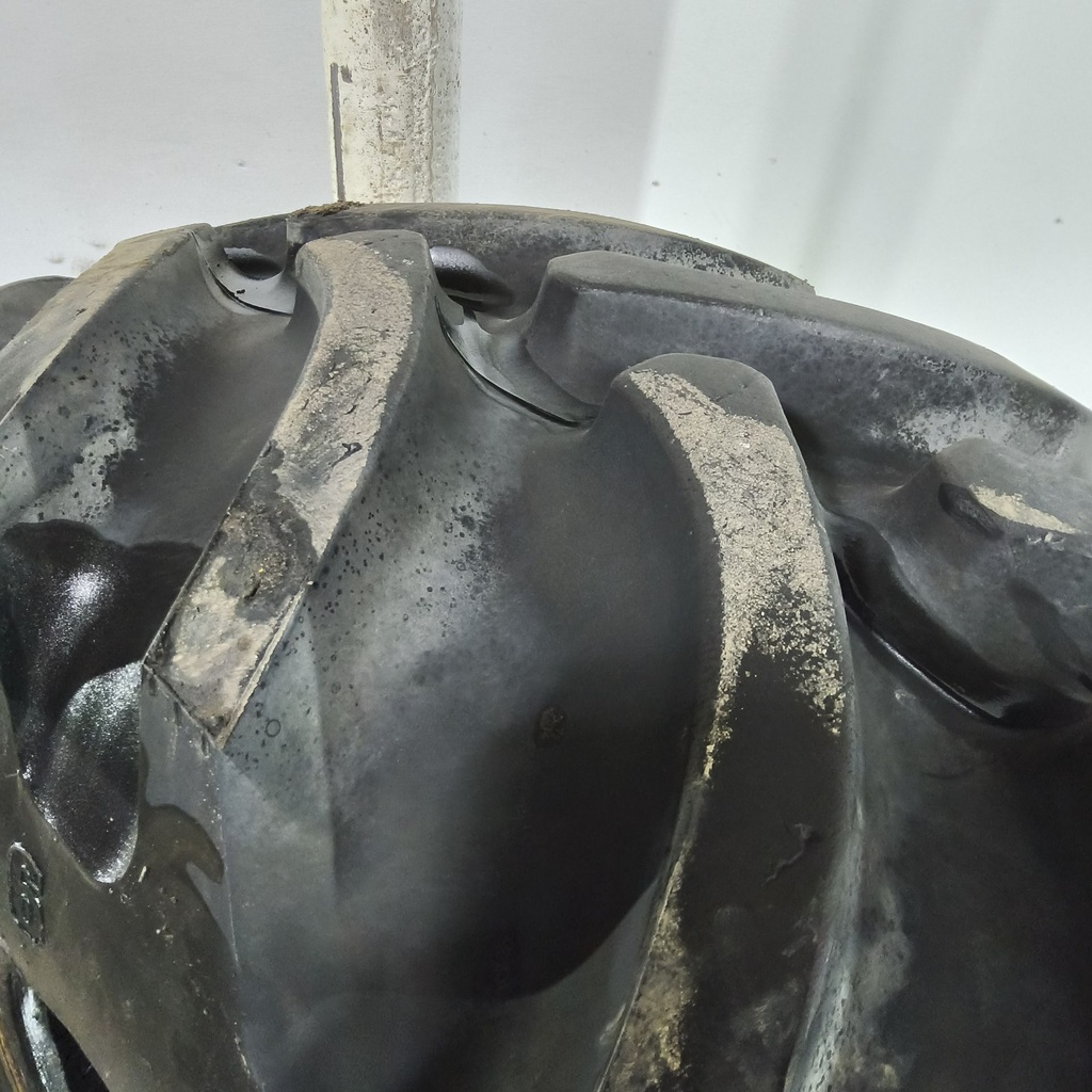 16.9R26 Firestone Radial All Traction FWD R-1 135B 90%