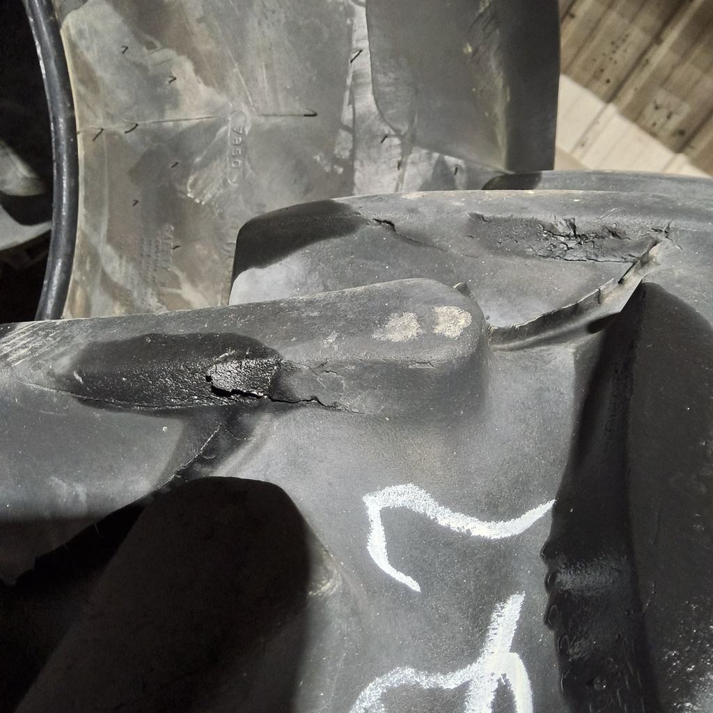 14.9R30 Firestone Radial All Traction FWD R-1 134A8 90%