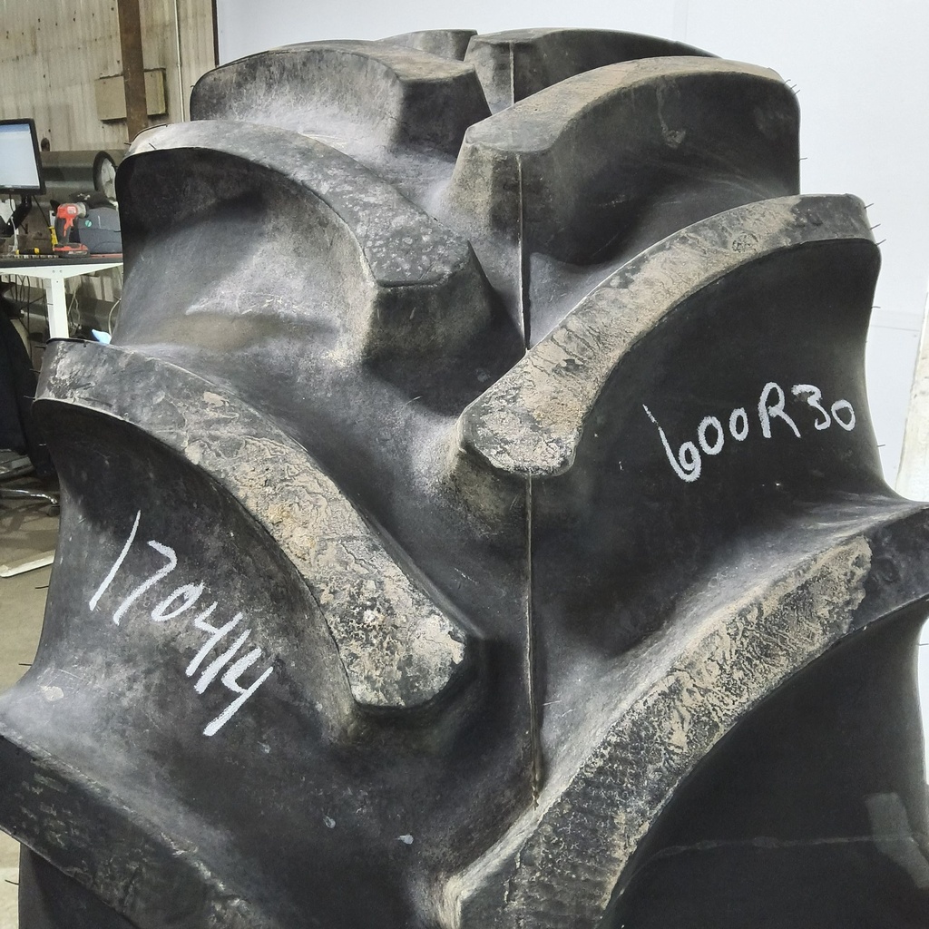 600/70R30 Firestone Radial All Traction DT R-1W 152B 95%