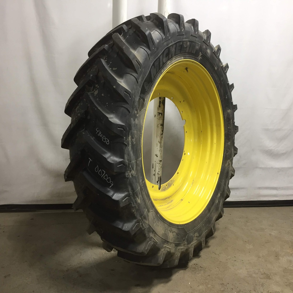 480/80R50 Michelin AgriBib 2 R-1W on John Deere Yellow 12-Hole Stub Disc 99%