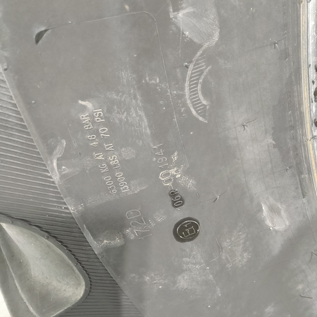 VF320/105R46 Alliance Agriflex+ 354 R-1W 172D 75%