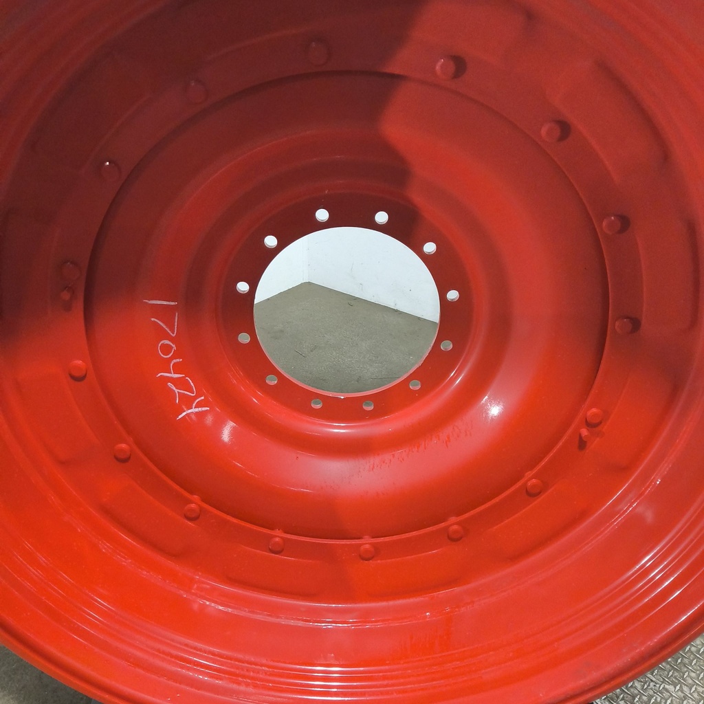 12-Hole Stub Disc Center for 46"-54" Rim, Fendt/Agco Red