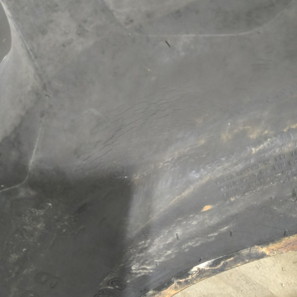 16.9R28 Firestone Radial Champion Spade Grip R-2 136A8 80%