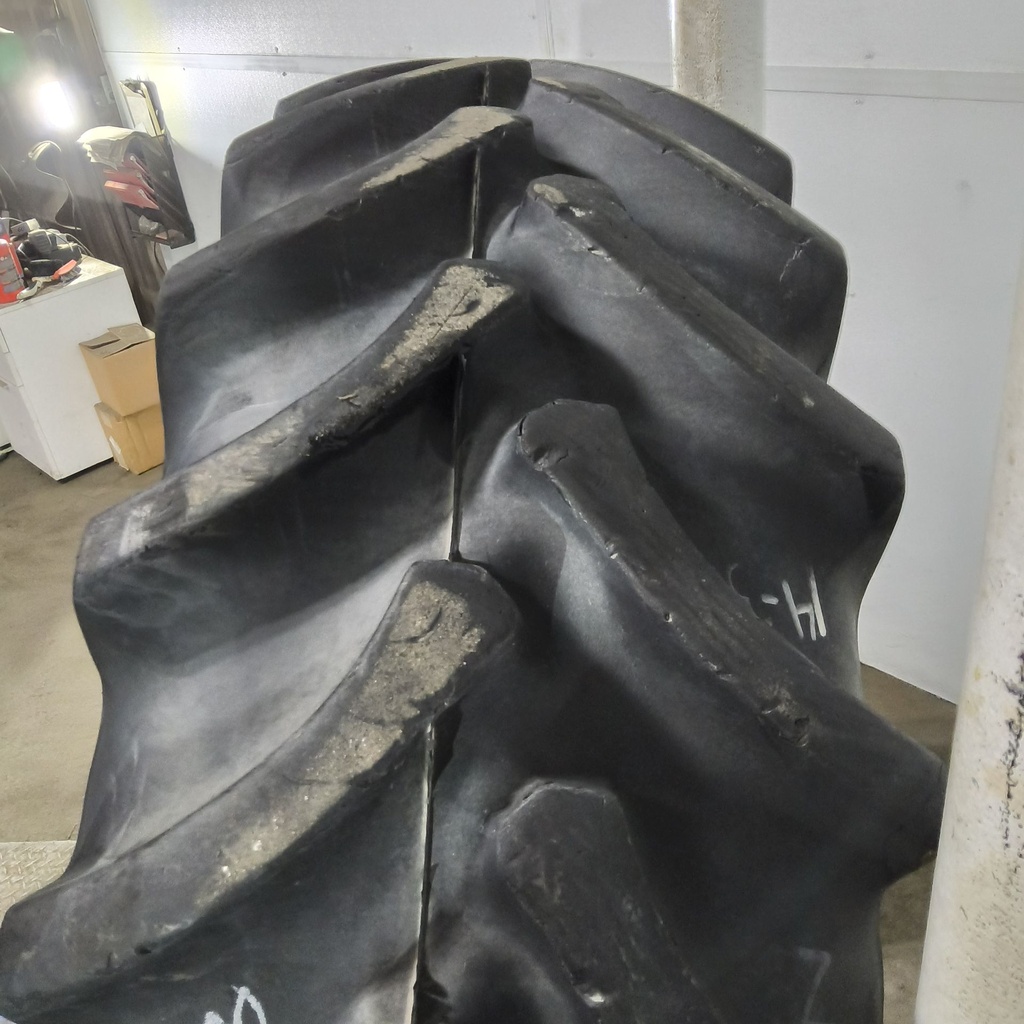 14.9R30 Firestone Radial All Traction FWD R-1 134A8 80%