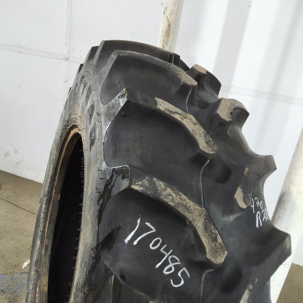 420/85R28 Goodyear Farm UltraTorque Radial R-1 139B 90%