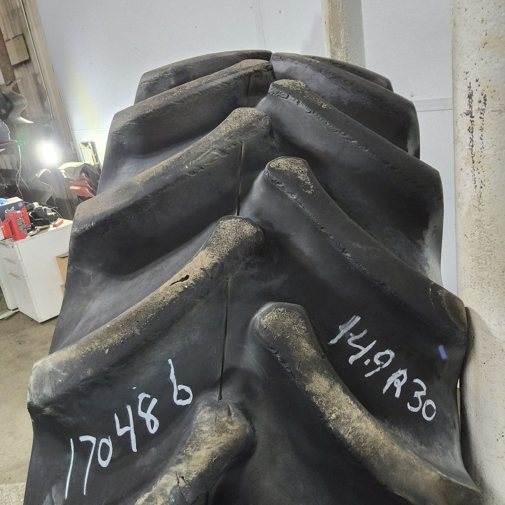 14.9R30 Firestone Radial All Traction FWD R-1 135A8 85%