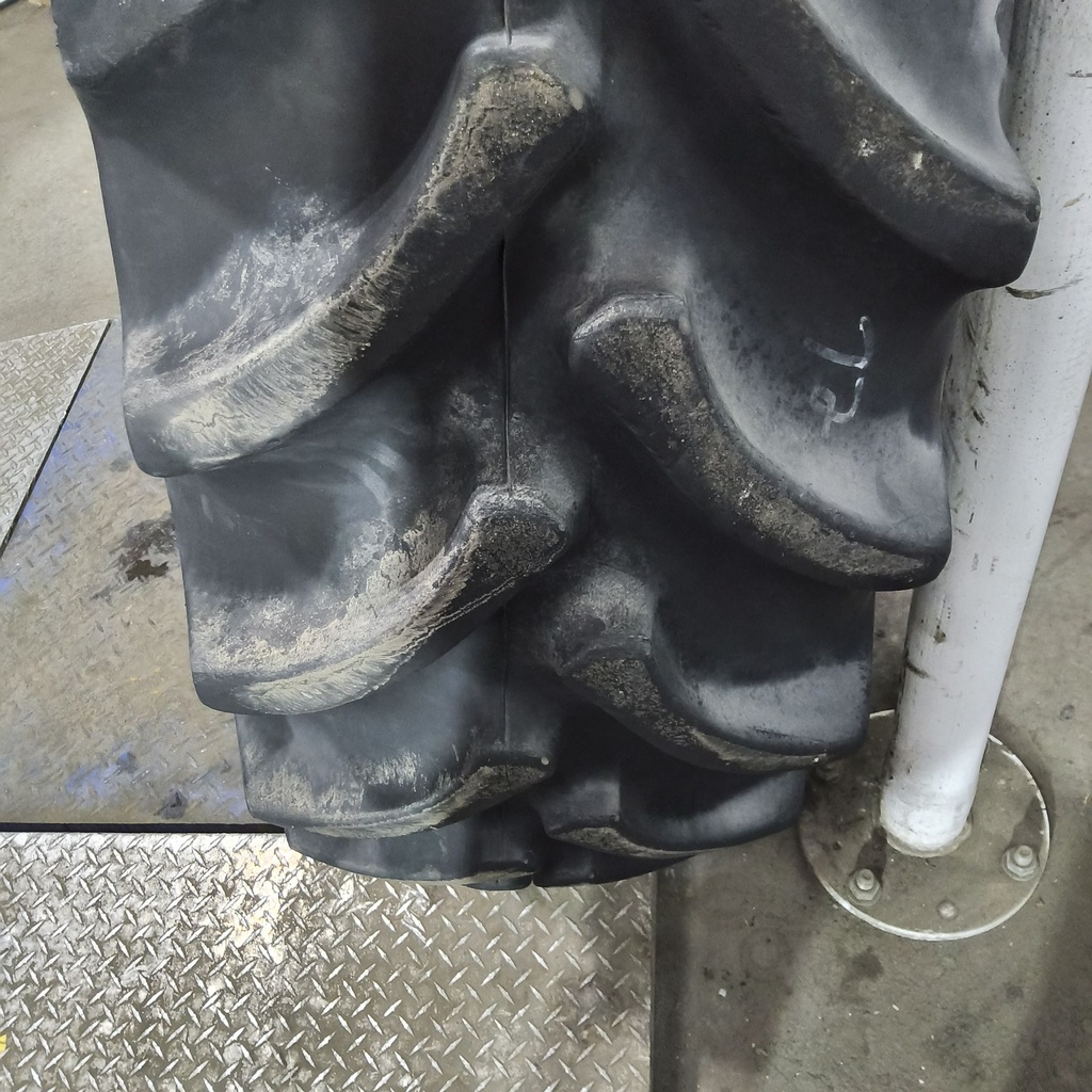 14.9R30 Firestone Radial All Traction FWD R-1 135A8 85%