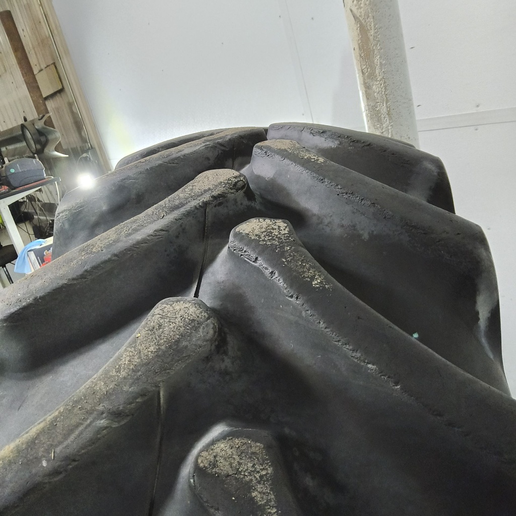 14.9R30 Firestone Radial All Traction FWD R-1 135A8 85%