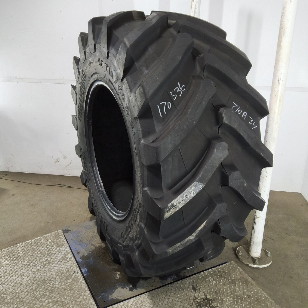 VF710/60R34 Trelleborg TM1000 Progressive Traction R-1W 173D 99%