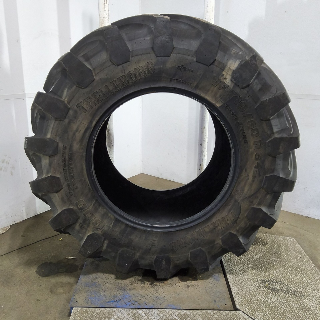 VF710/60R34NRO Trelleborg TM1000 Progressive Traction R-1W 173D 99%