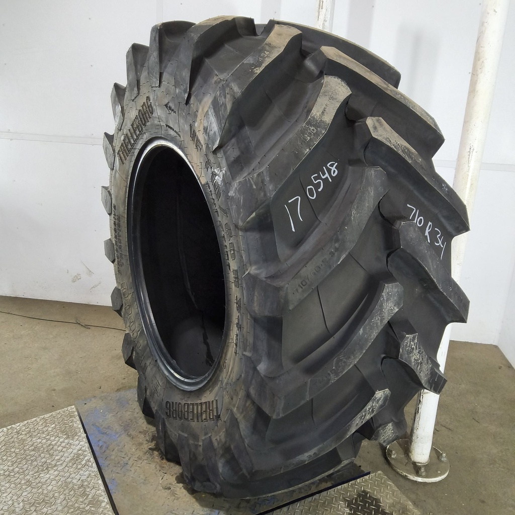 VF710/60R34NRO Trelleborg TM1000 Progressive Traction R-1W 173D 99%