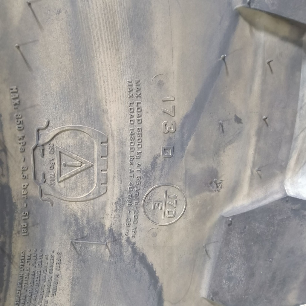 VF710/60R34NRO Trelleborg TM1000 Progressive Traction R-1W 173D 99%