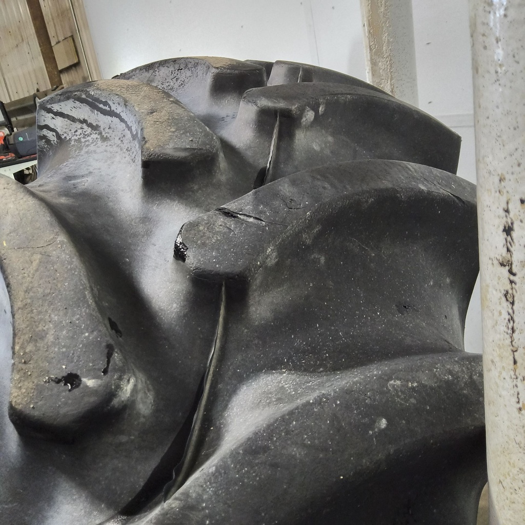 420/85R28 Firestone Radial All Traction FWD R-1 139B 90%