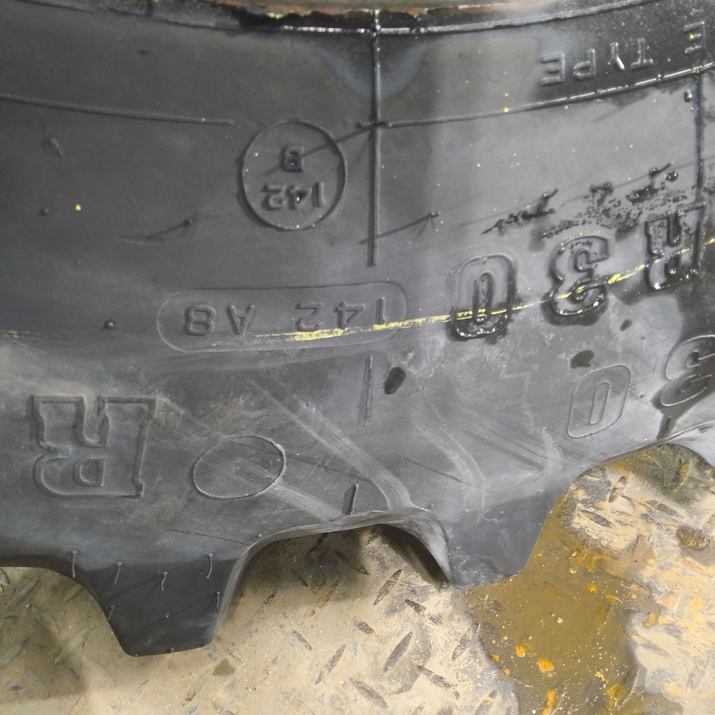 420/90R30 Firestone Radial All Traction FWD R-1 142B 90%