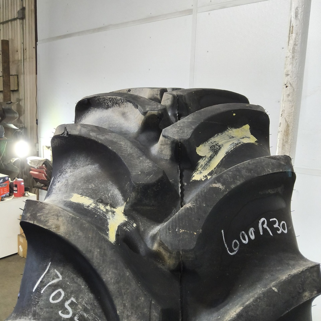 600/70R30 Firestone Radial All Traction DT R-1W 152B 95%