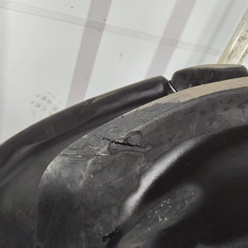 600/70R30 Goodyear Farm DT820 Super Traction R-1W 152A8 85%