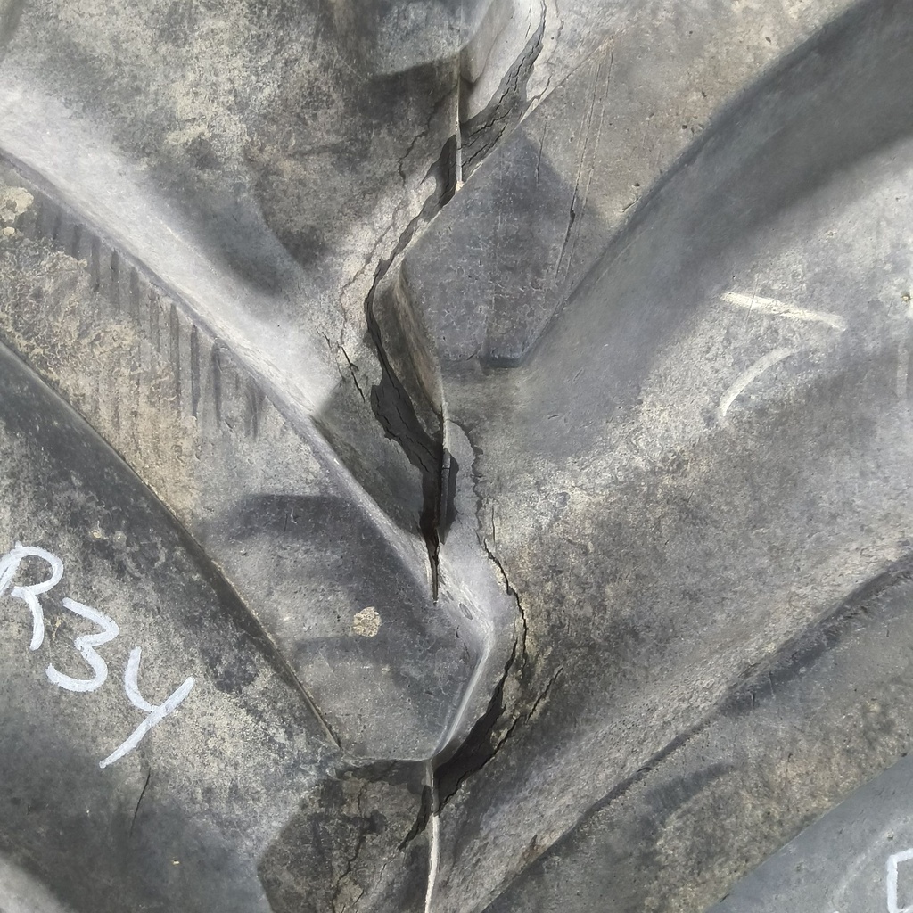 540/65R34 Goodyear Farm DT818 Optitrac R-1W 152B 80%