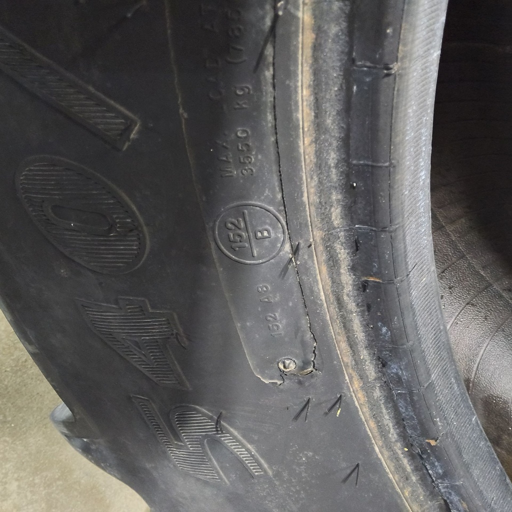540/65R34 Goodyear Farm DT818 Optitrac R-1W 152B 80%