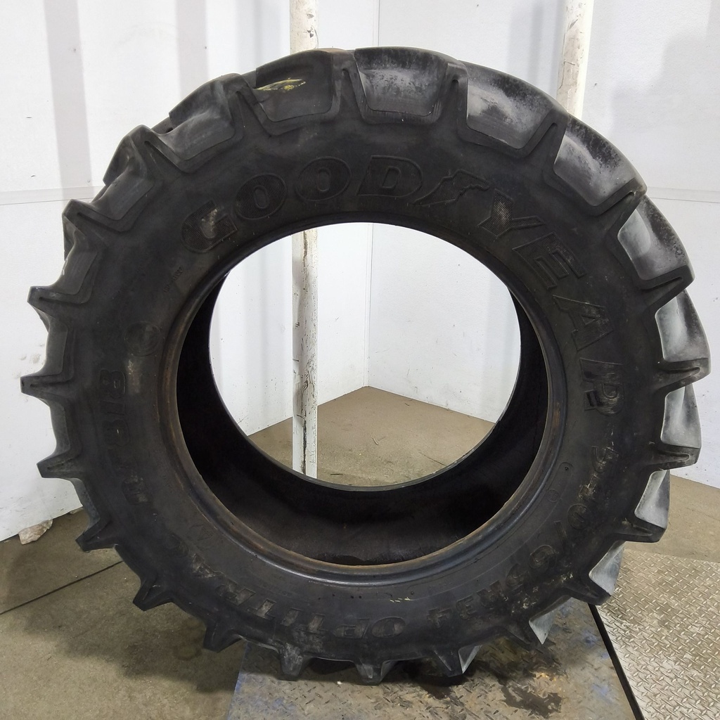 540/65R34 Goodyear Farm DT818 Optitrac R-1W 152B 85%