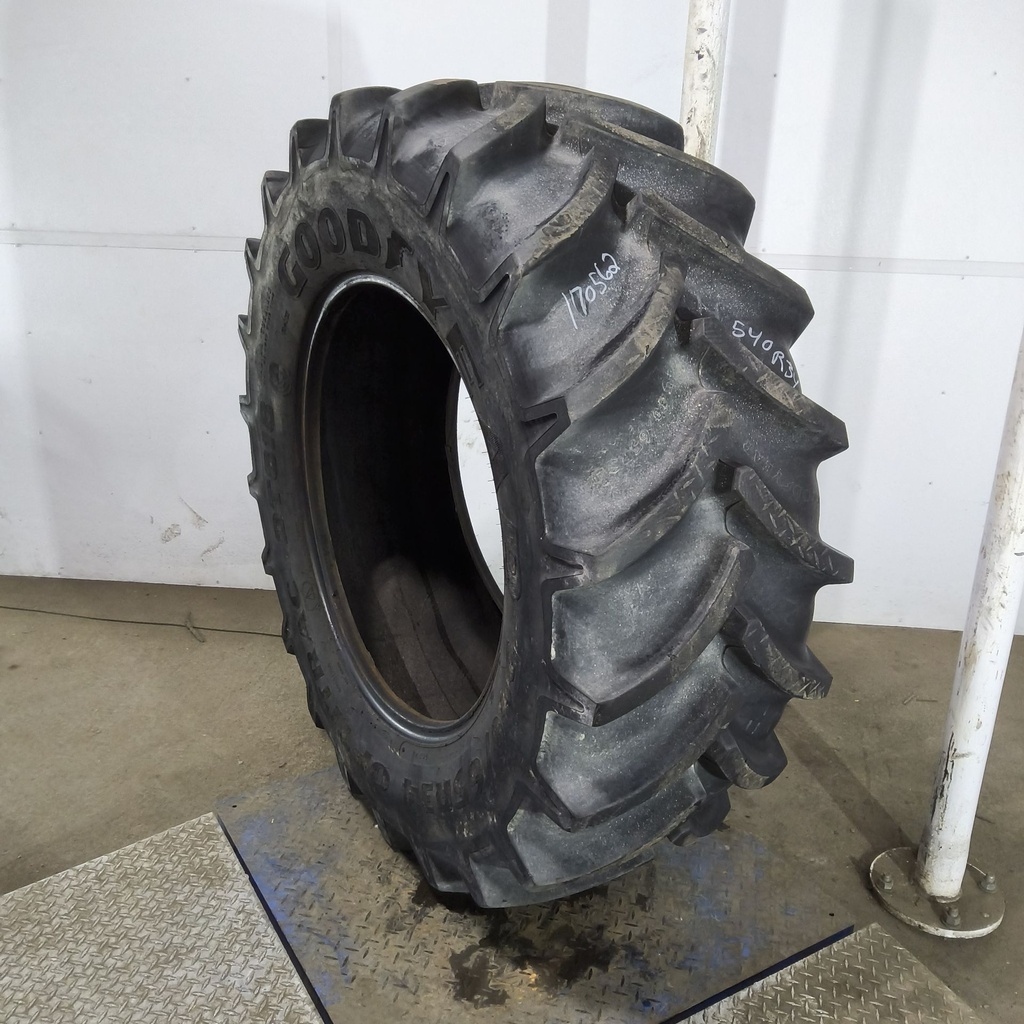 540/65R34 Goodyear Farm DT818 Optitrac R-1W 152B 85%