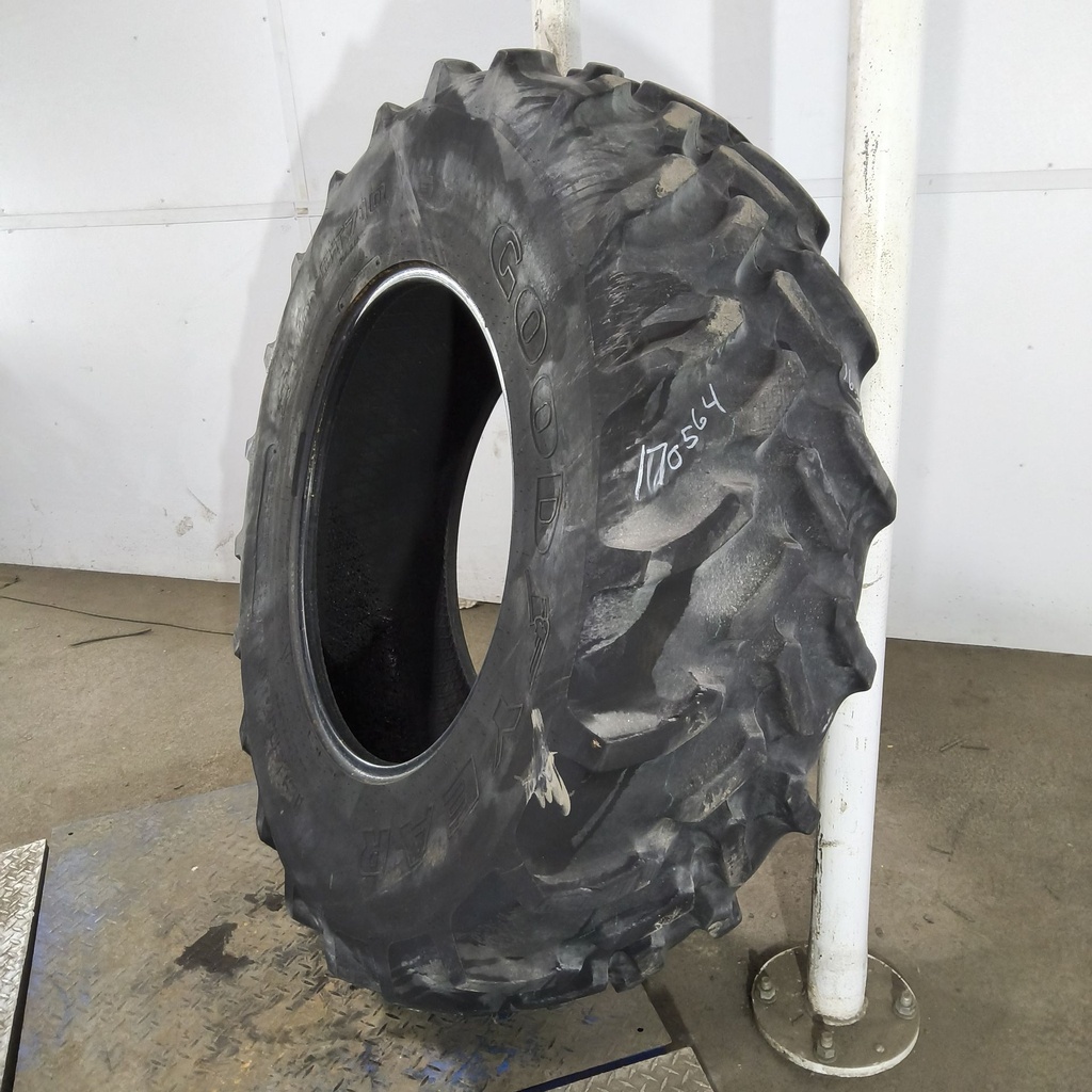 16.9R30 Goodyear Farm DT710 Radial R-1 137A8 70%