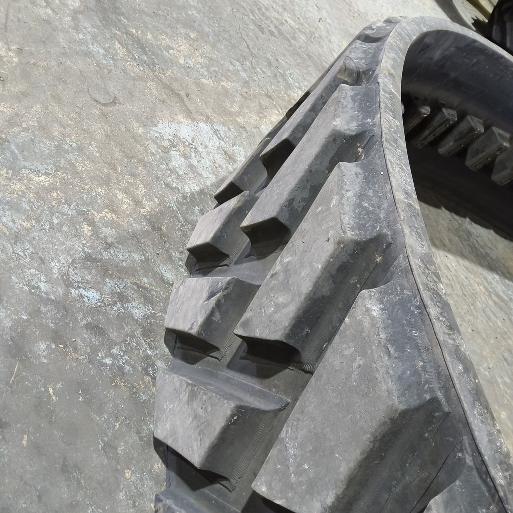 18" Camso Track RD 4500 (Rear) John Deere 8RX 90%