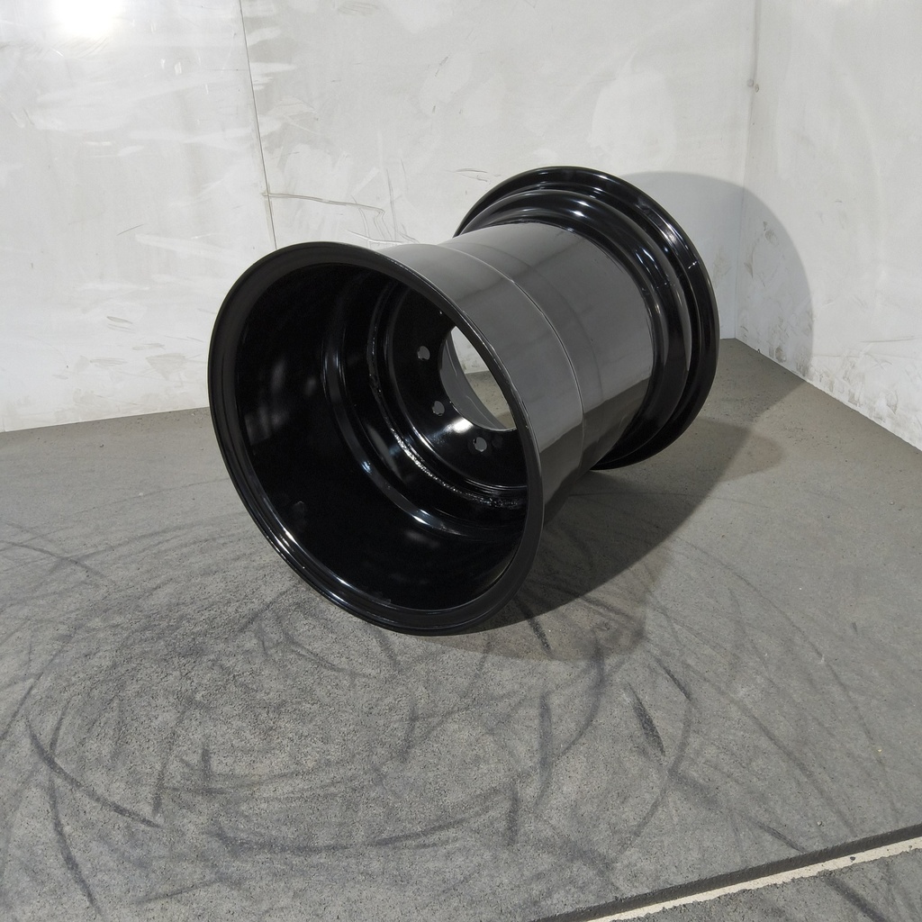 18"W x 16.1"D, Gloss Black 8-Hole Implement , 0.75" Offset