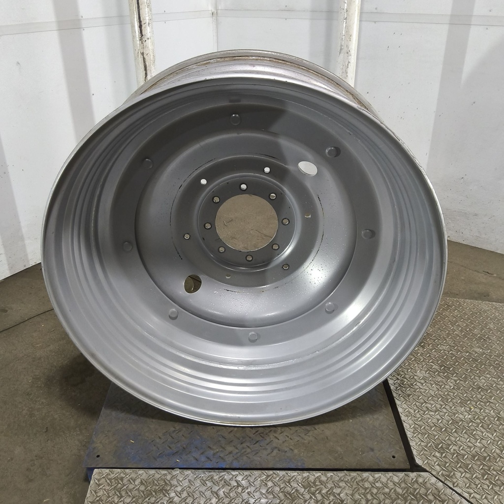 16"W x 42"D, Case IH Silver Mist 8-Hole Stub Disc , 1.88" Offset