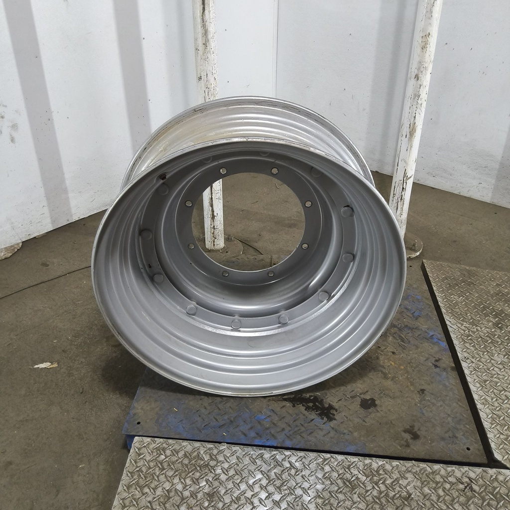 12"W x 30"D, Case IH Silver Mist 12-Hole Stub Disc , -2.38" Offset