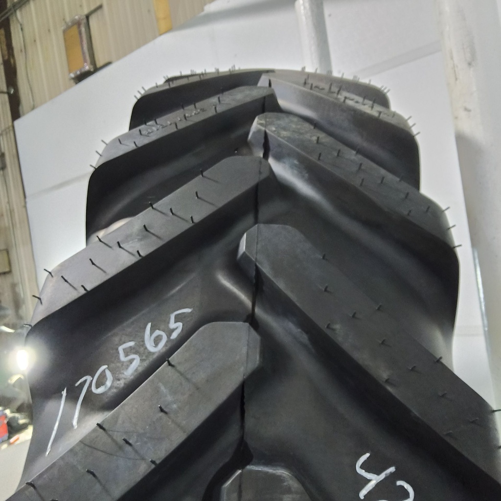 VF420/95R50 Michelin Spraybib R-1S 177D 99%